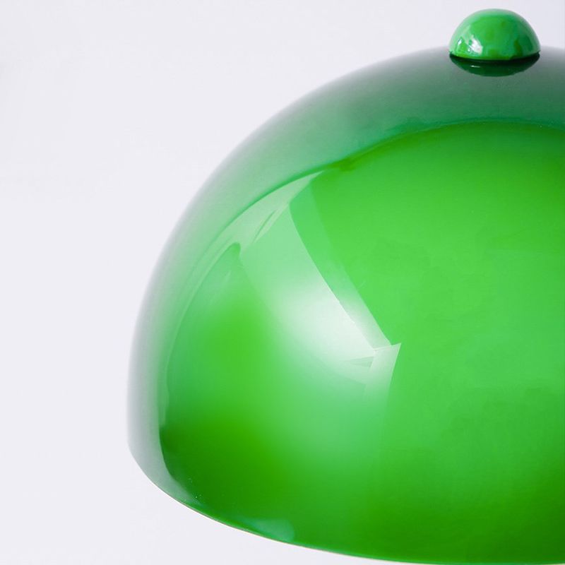 ブリキ製キノコ型　フロアランプ カブキ｜Kartell｜カルテルオフィシャルサイト｜イタリア製 家具